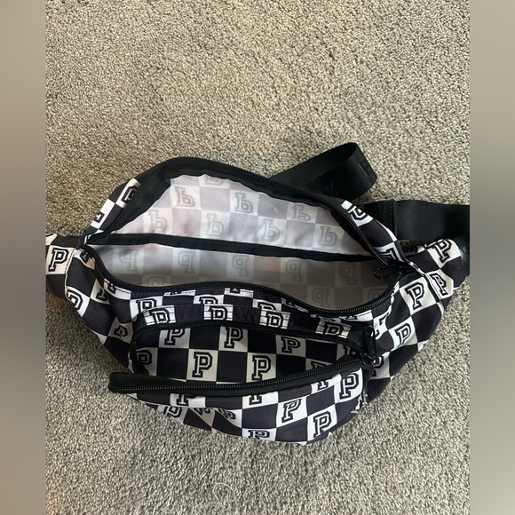 Pink (Victorias Secret) Fannie pack - Picture 2 of 4